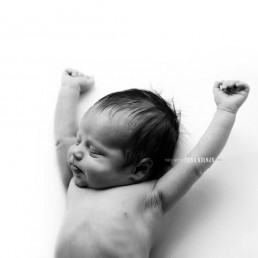 newborn-photographer-windsor